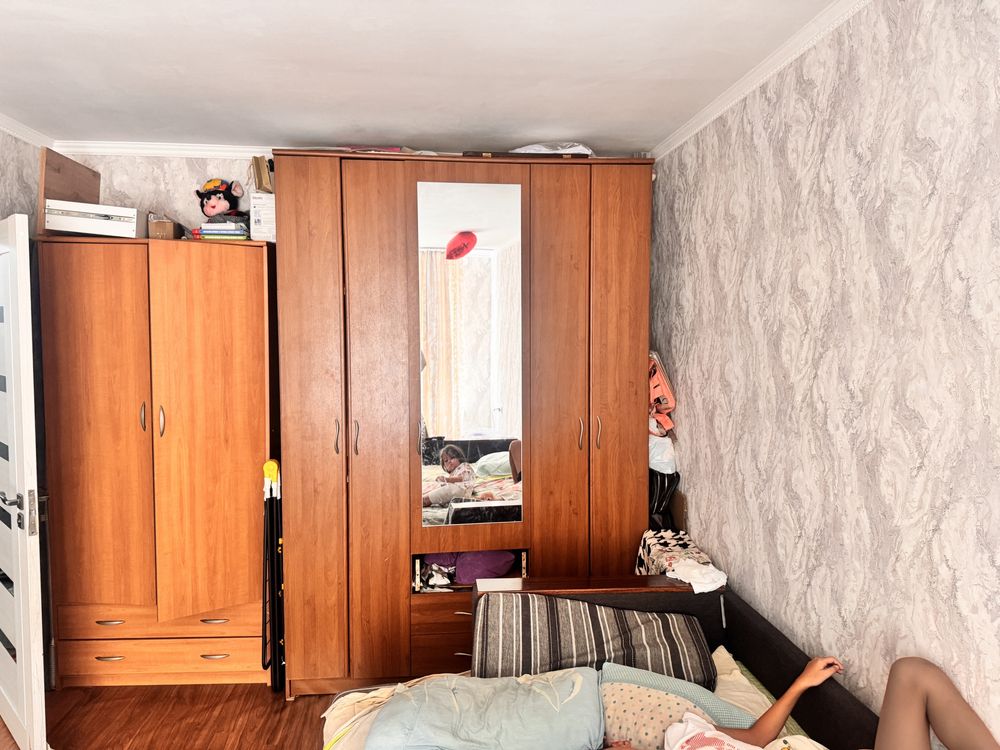 Шкаф в спальню. Продам