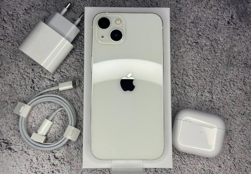 iPhone 13 с гарантией