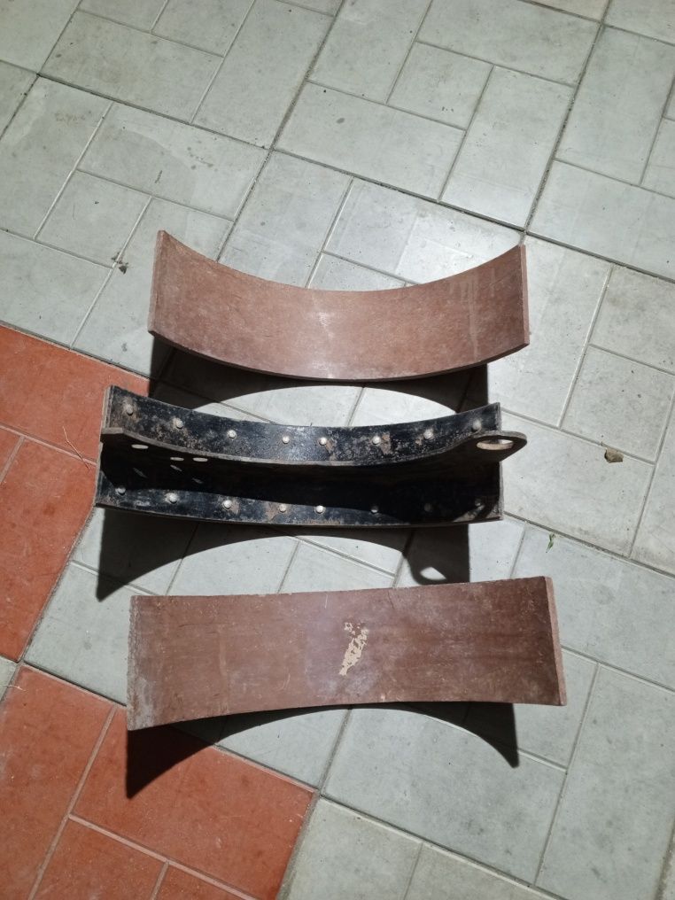 2 накладки,1 колодка на газ53