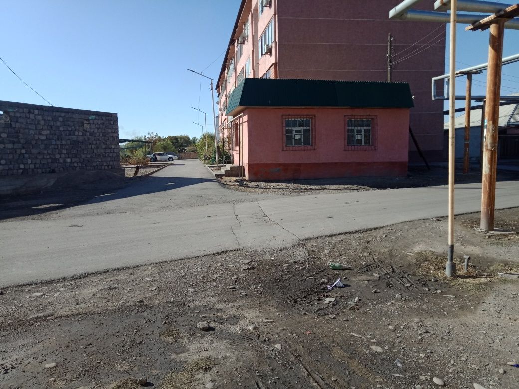 Үлкен Аптека магазин+ 2 бөлмелі пәтер