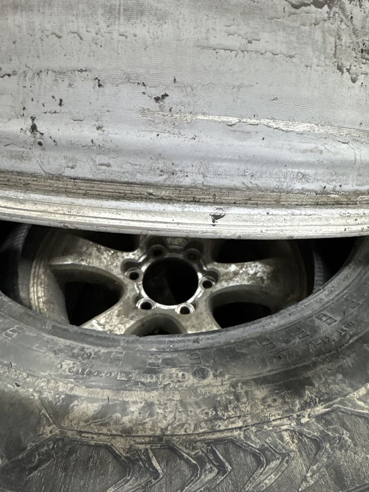 Продам оригинальные диски с ризиной Toyota Прадо 120 R 17