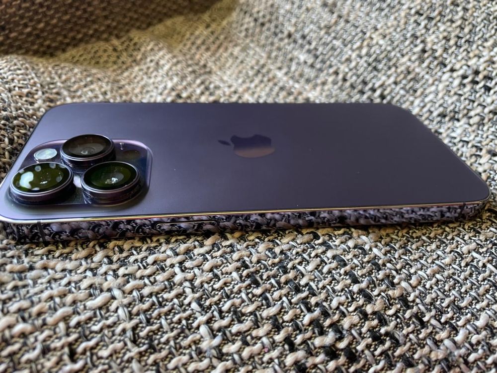 Iphone 14 pro max .