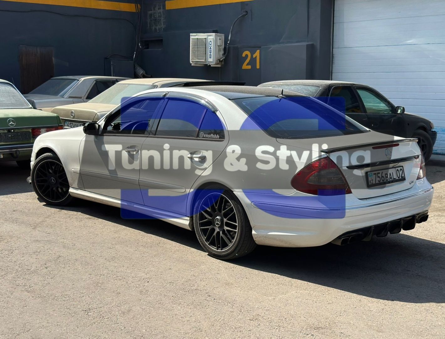 Пороги Бампер AMG 6.3 Диффузор Спойлер Мерседес w211