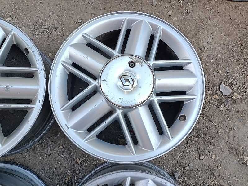 Продам оригинальные легкосплавные диски на автомашину "Renault Laguna"