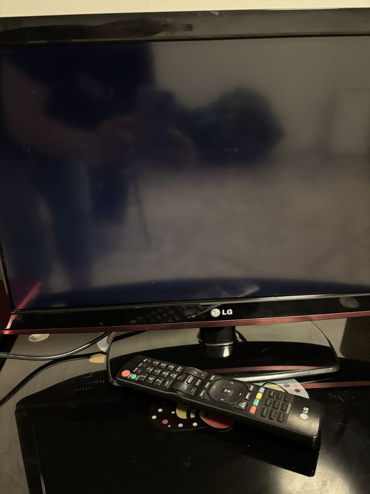 Телевизор LG 22 дюйма
