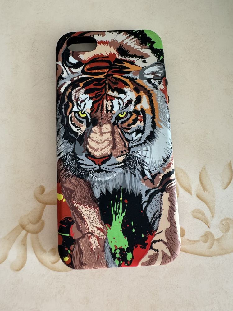 Чехлы на айфон 5s