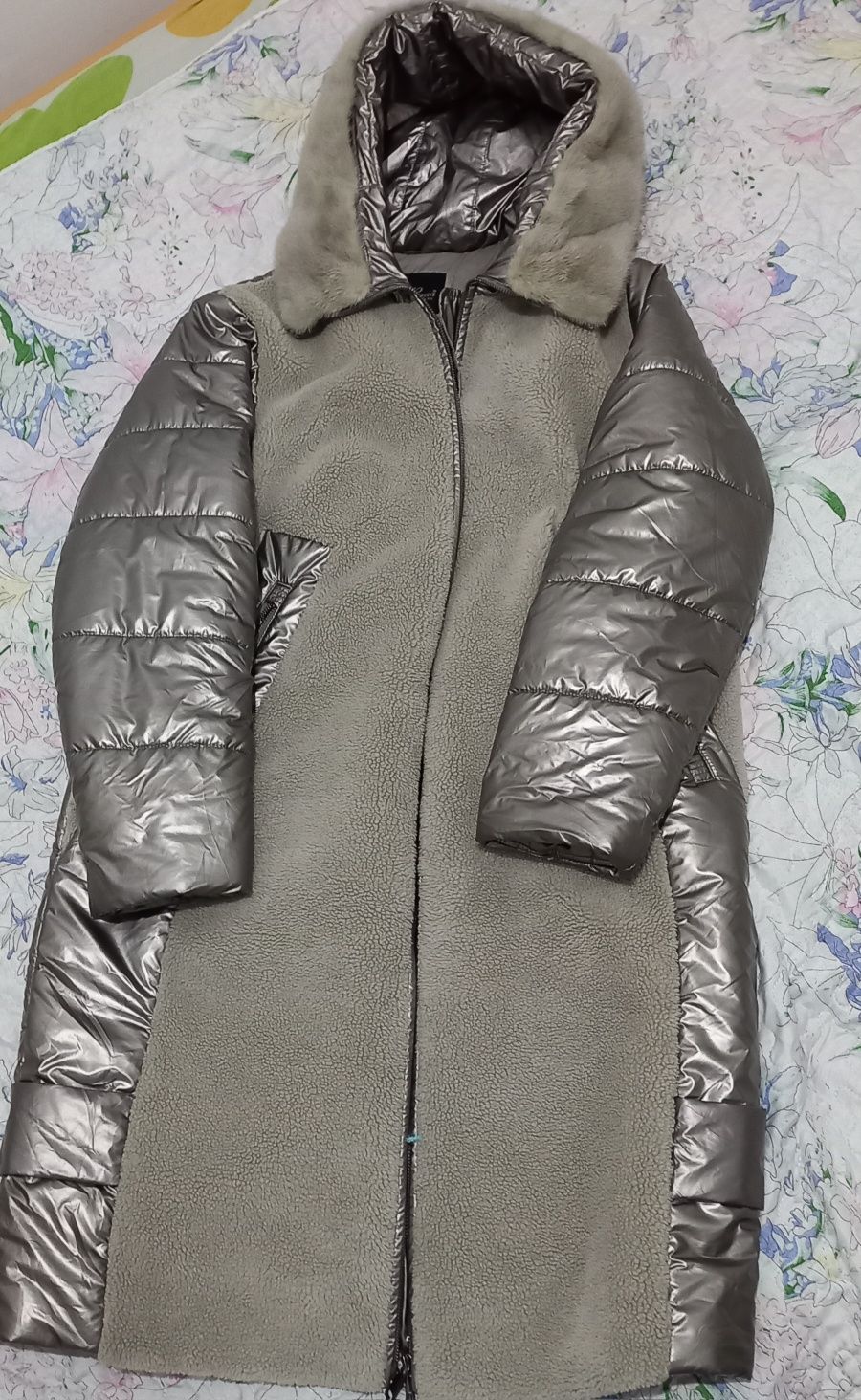 Қыстық курткам сатылады