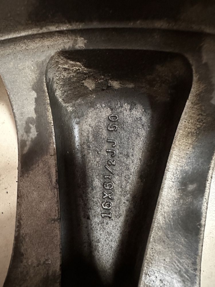 Диски R-16 от  Toyota