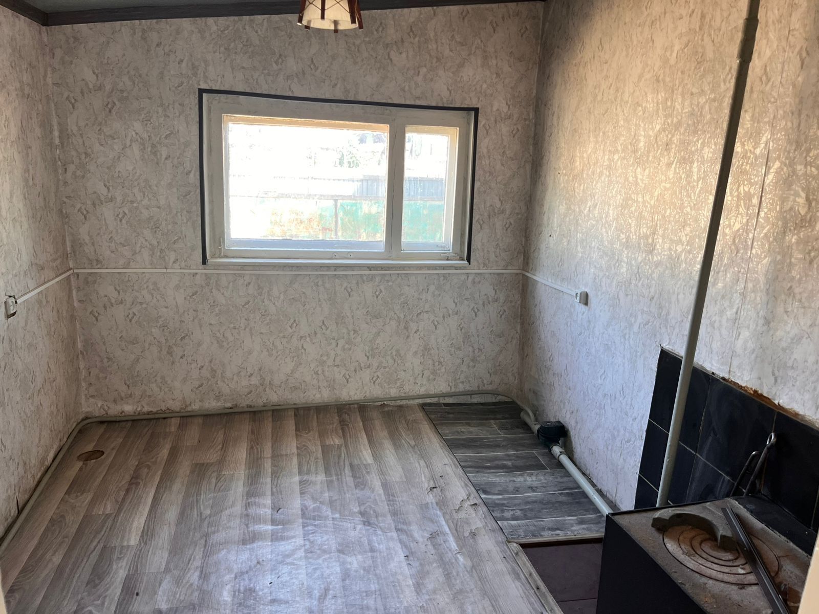 Продам дом, 4 комнатная