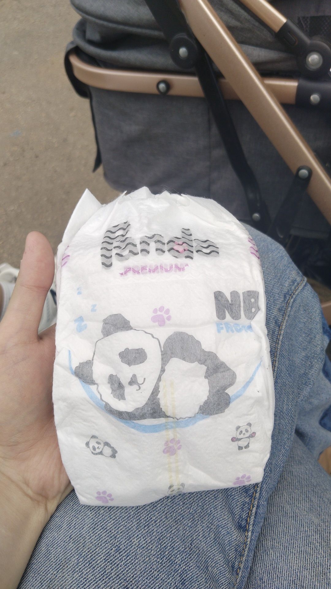 Продам памперсы панда