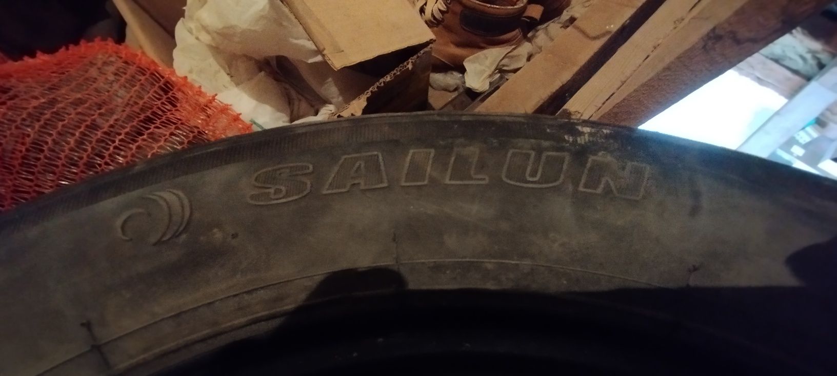Продам шины 2 шт 205/60/16R