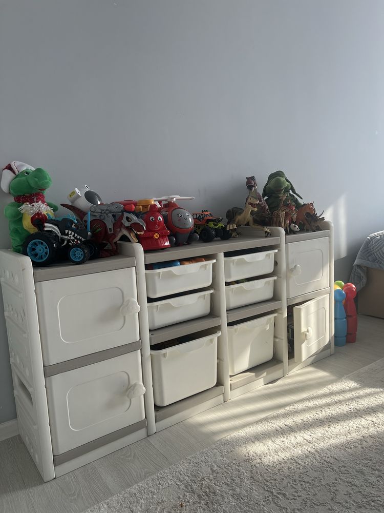 Продам детский стеллаж для игрушек.