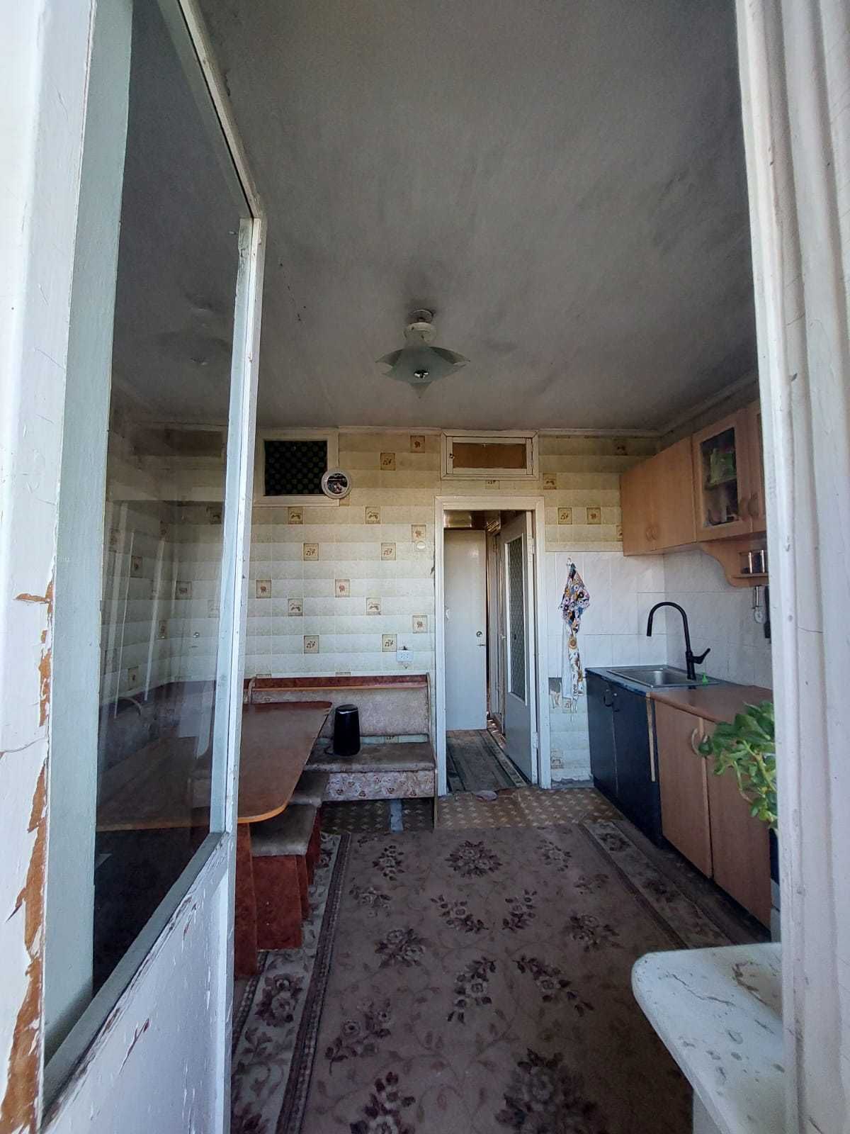 Продам 3-х Комнатную Квартиру