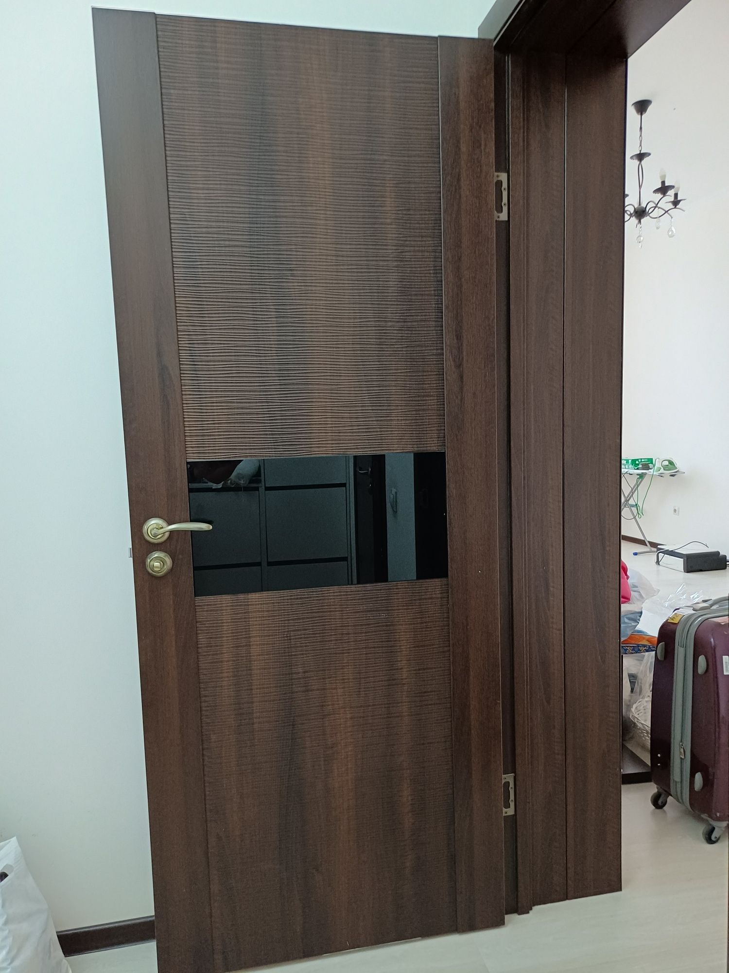 Продам двери межкомнатные 200×80