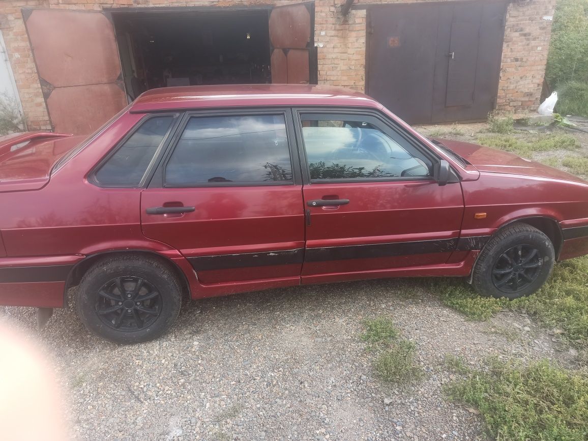 Продам авто ваз 2115  8кл
