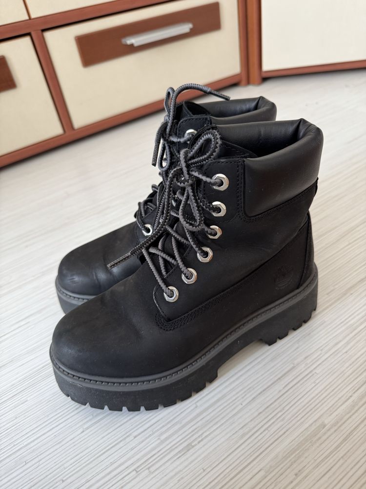 Ботинки Timberland черные, женские.