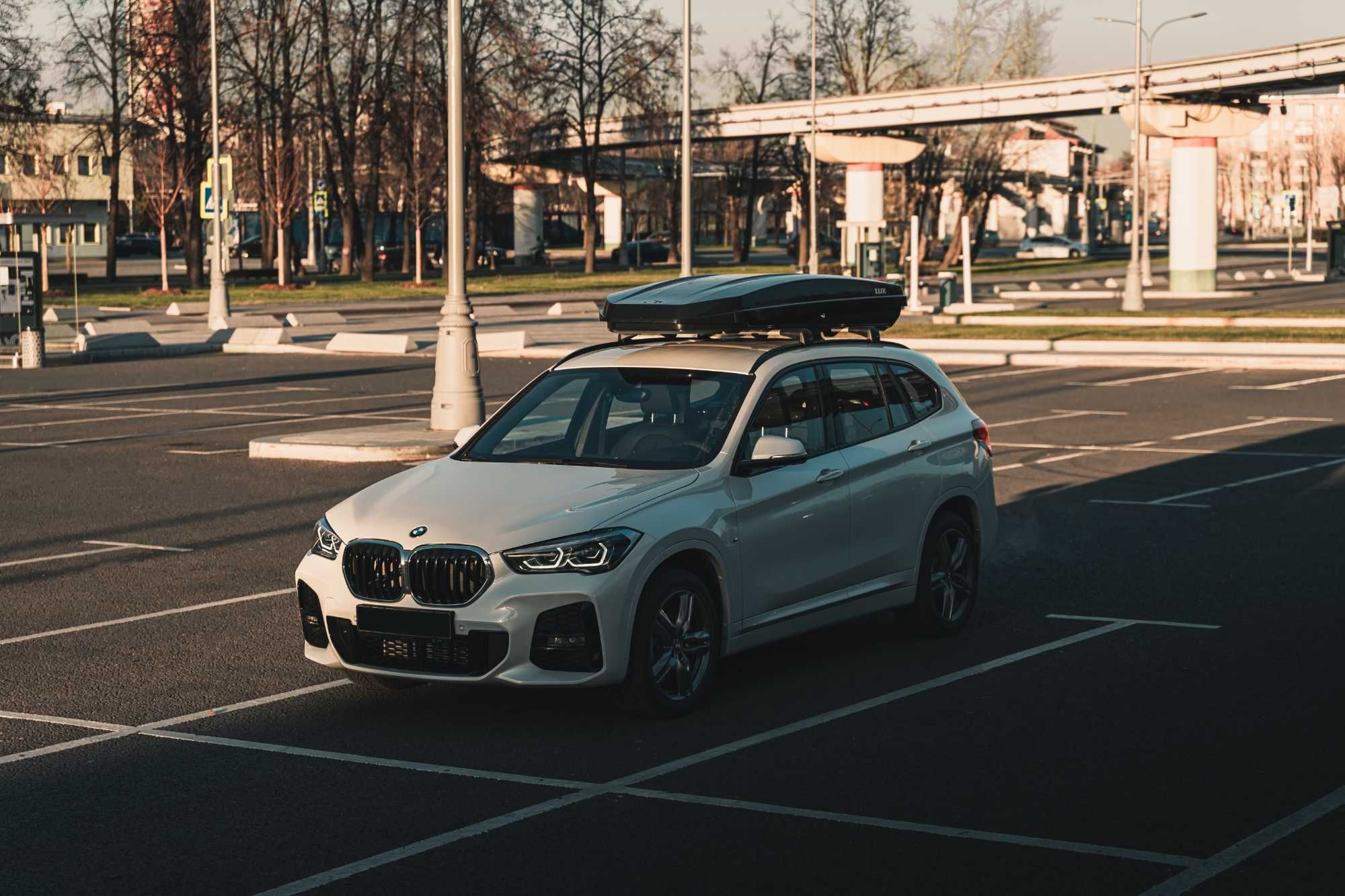Автобокс LUX "MAJOR" черный (глянцевый) двусторонний 460л. В НАЛИЧИИ
