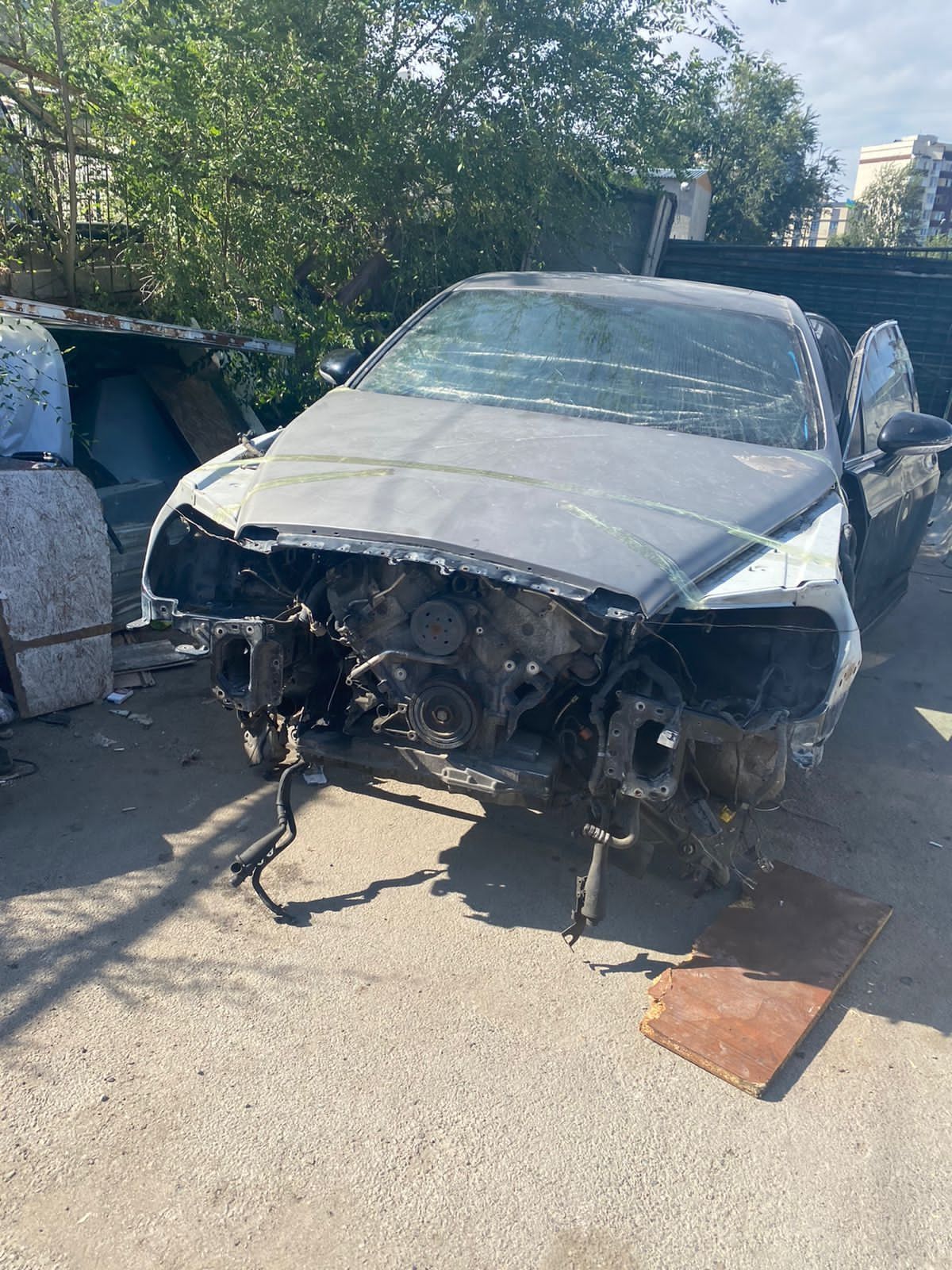 Продам запчасти на Бентли Бампер,Капот, Крылья по двигателю, Ходовой