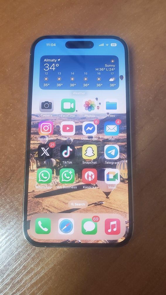 почти новый iPhone 14 pro