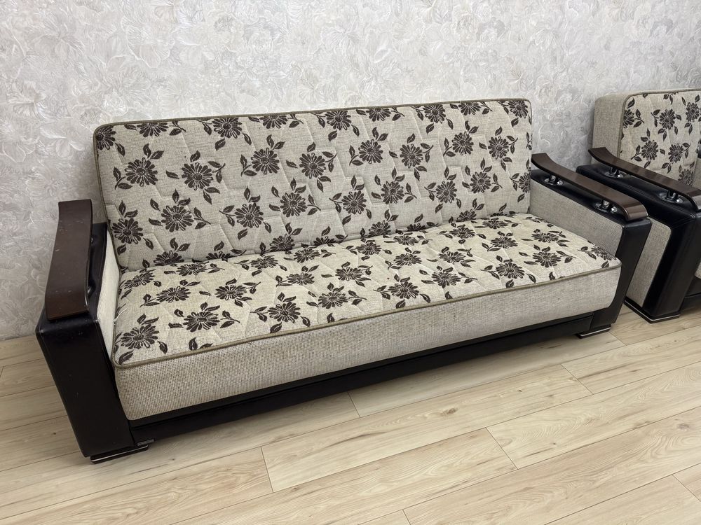 Диван с креслом Embawood