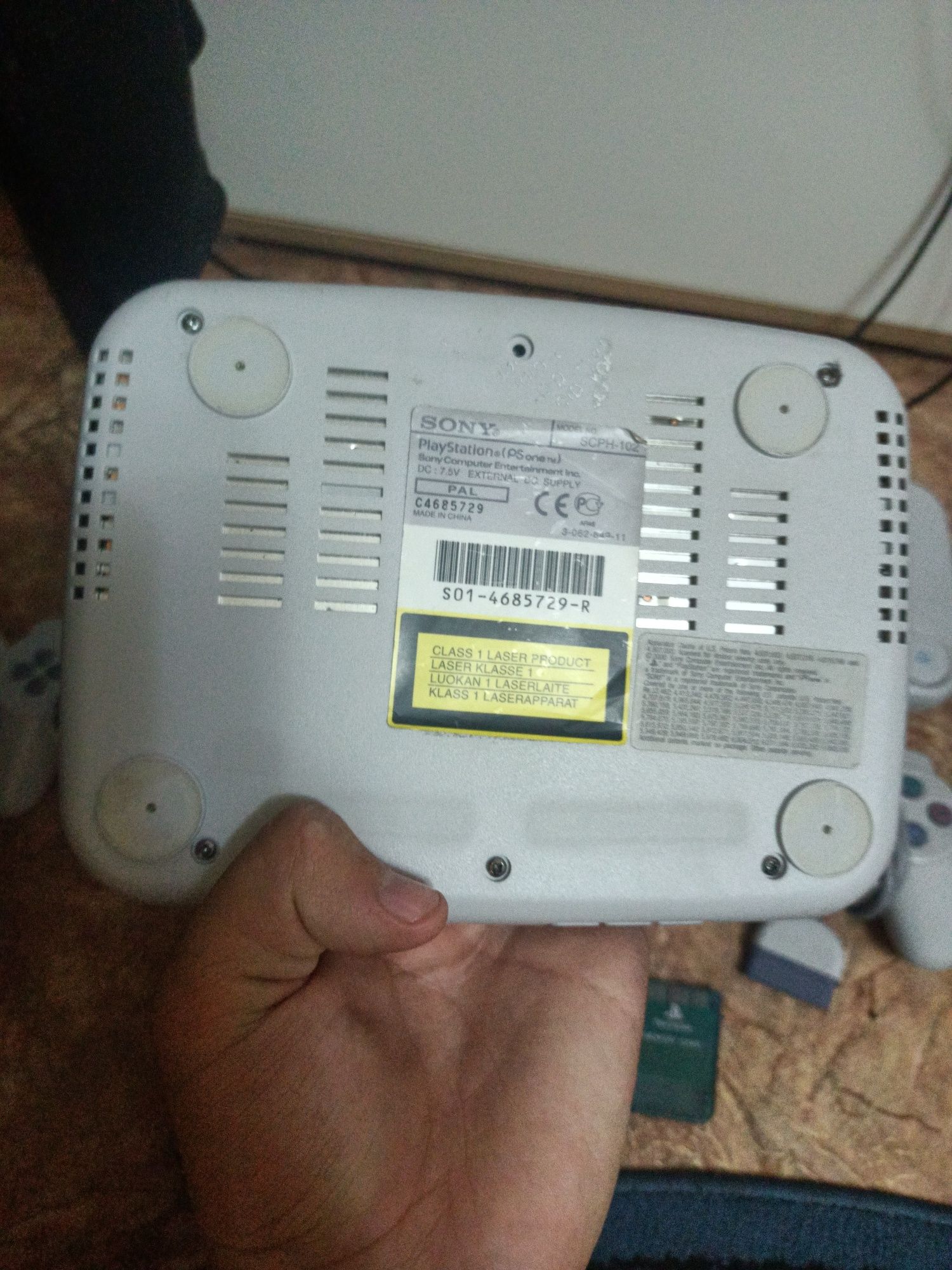 Две Sony playstation 1