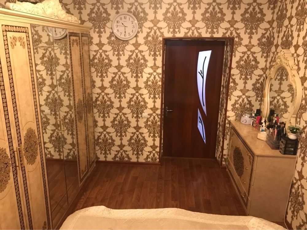 Чистый и ухоженный дом отличной планировки в самом центре.