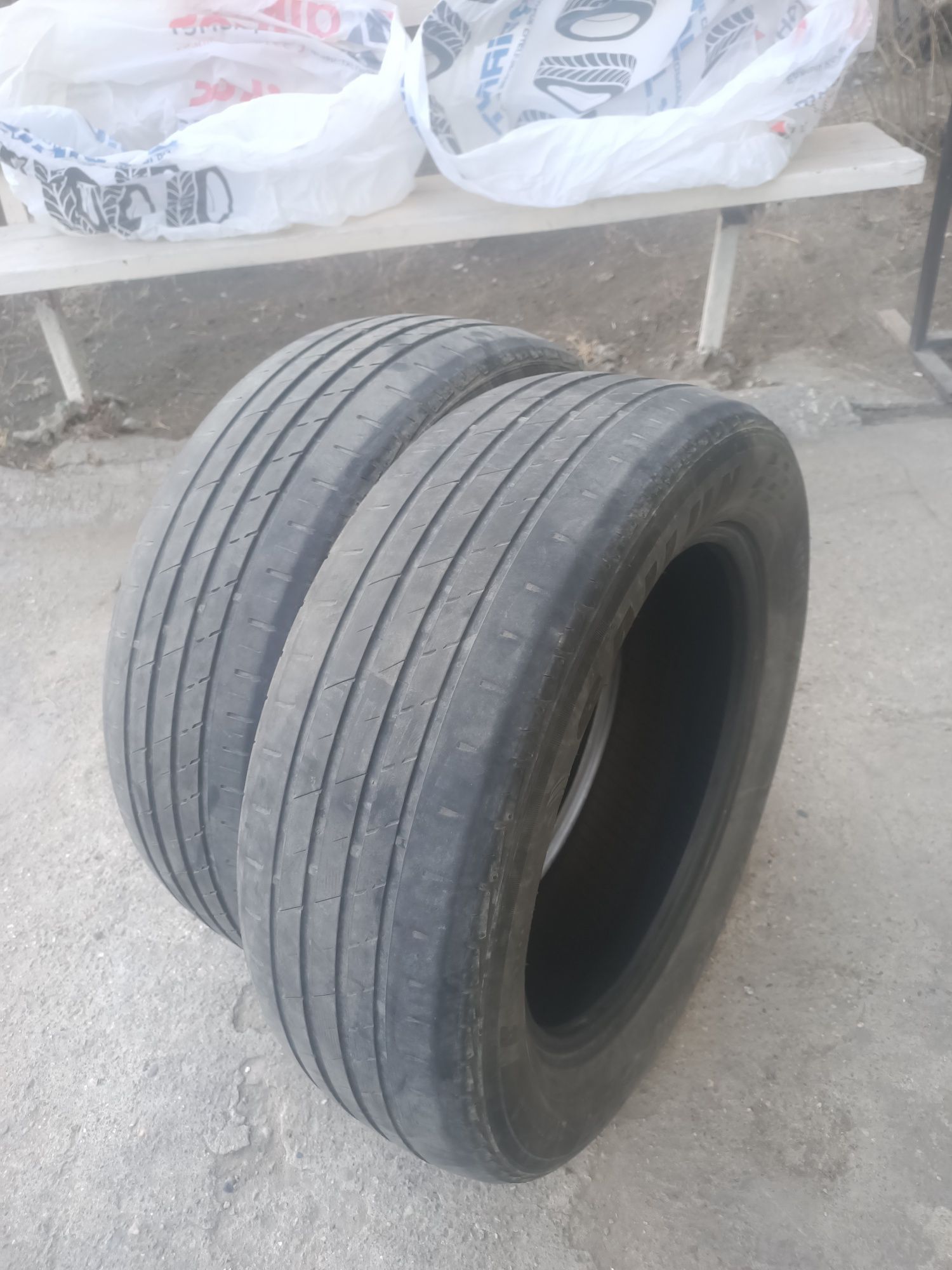 Продам 2 шины Sailun