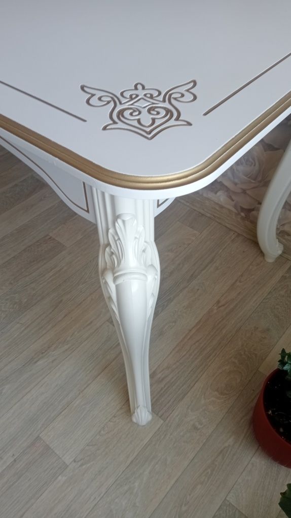 Продам стол из МДФ