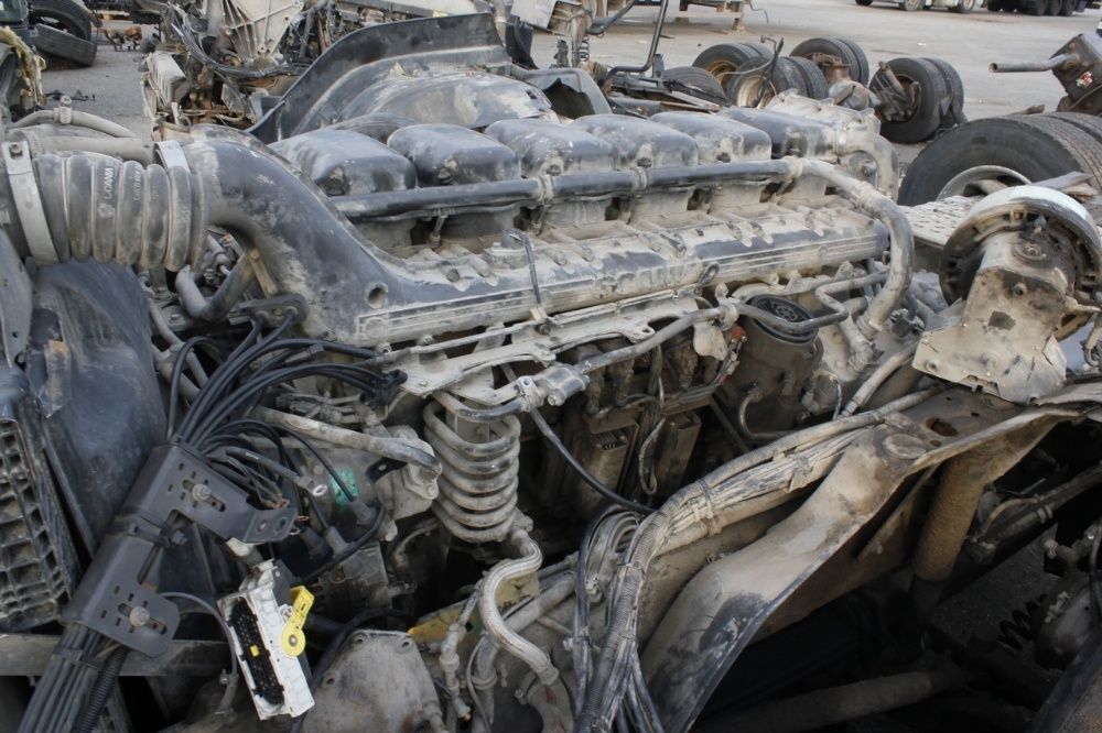 Продам по запчастям Scania R420