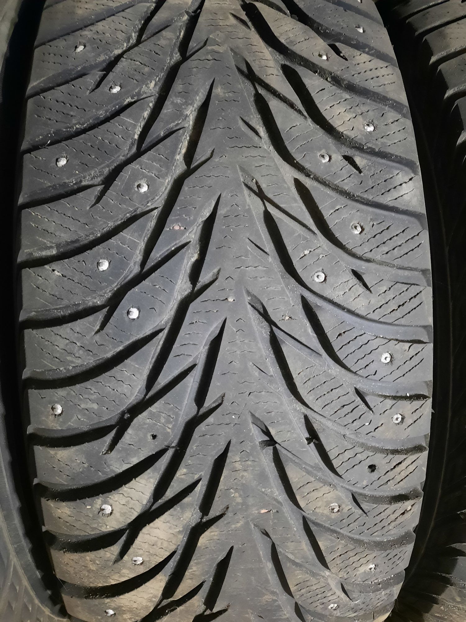 Диски с шинами зимние  285/65/17 для Toyota Land Cruiser Lexus