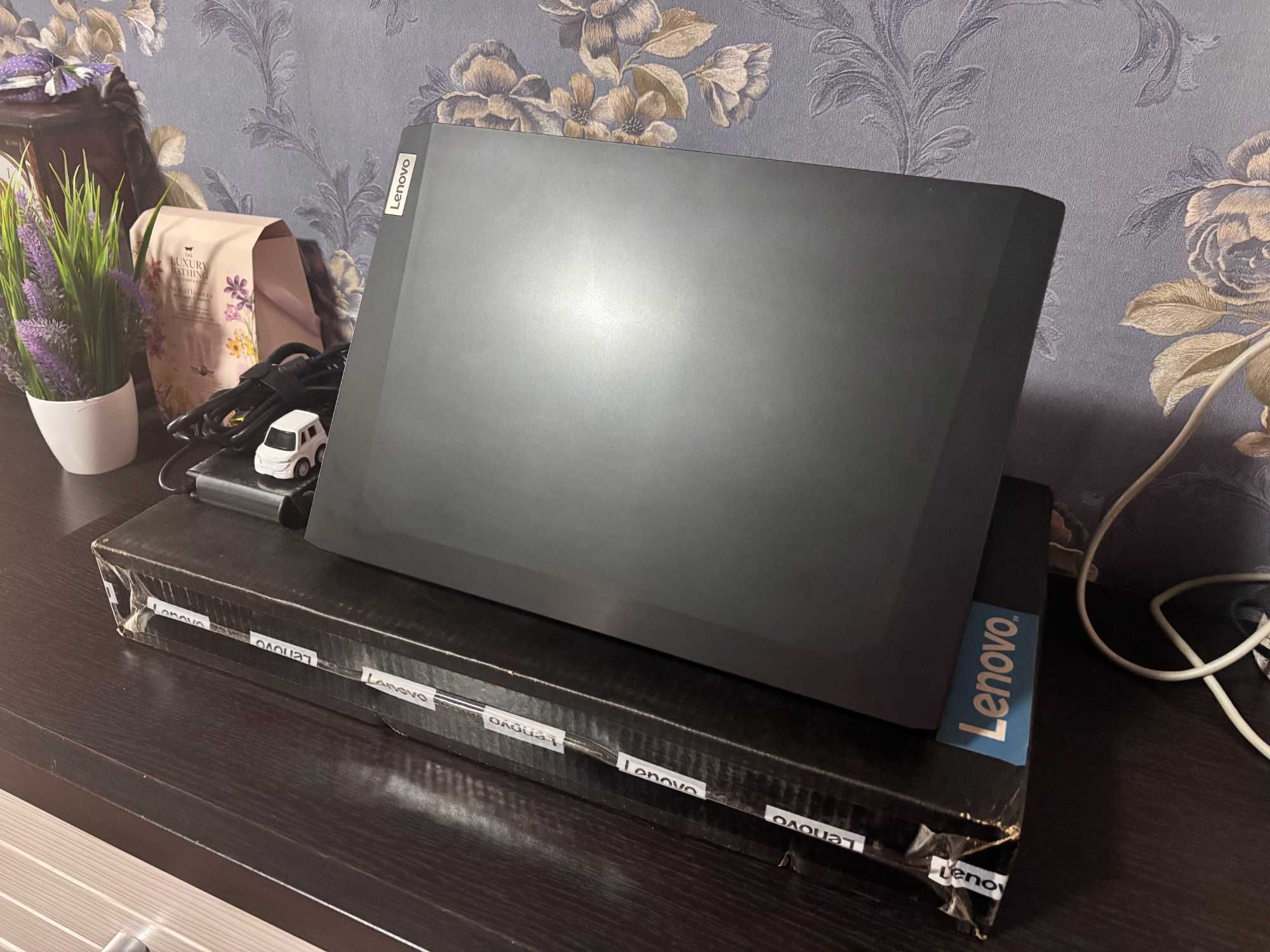 Леново гейминг. i5 11300h. RTX 3050. Ram 8gb. Ssd 512gb