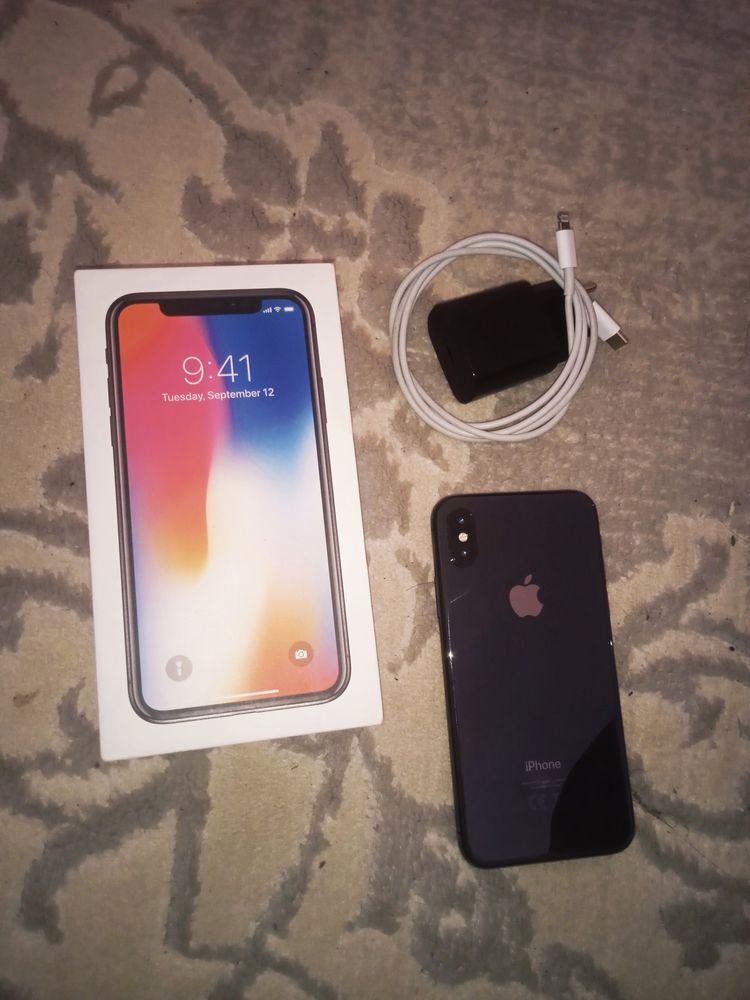 iPhone X 256GB в отличном состоянии