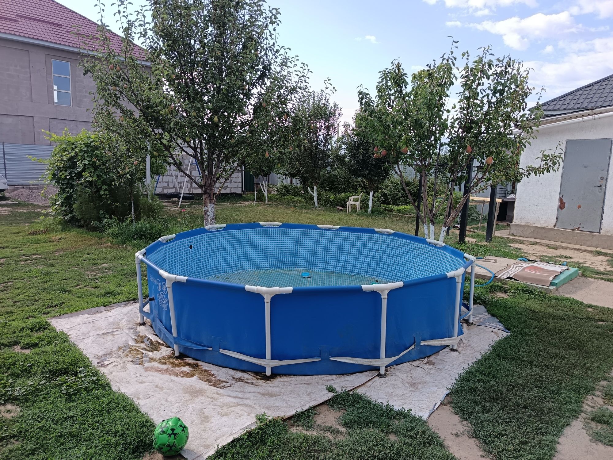 Продам Бассейн Интехс