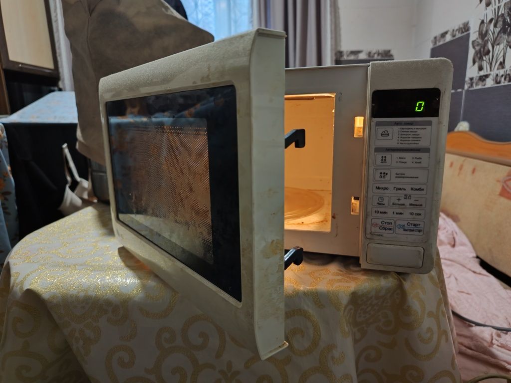 Продам микроволновую печь LG модель MB3949G