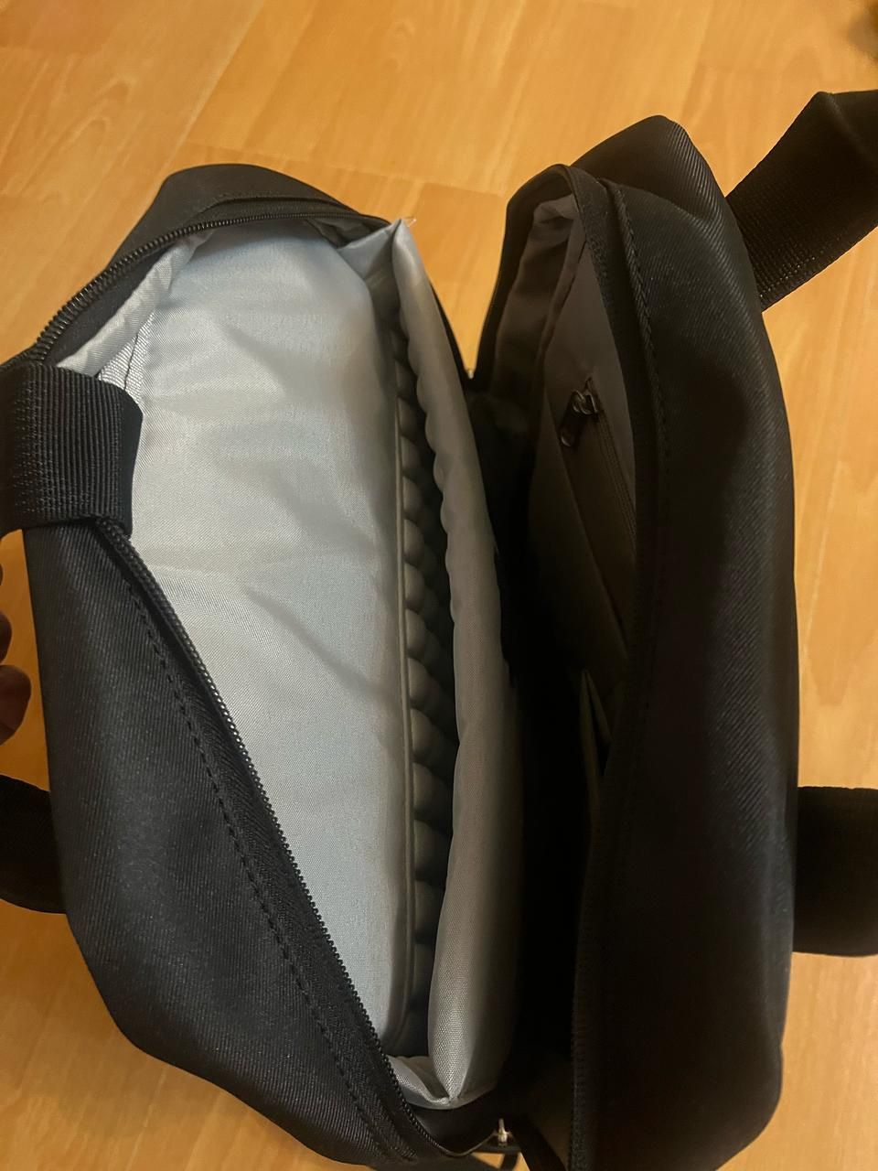 Magbook Air 13 В идеальном состояние + бесплатная доставка по городу.