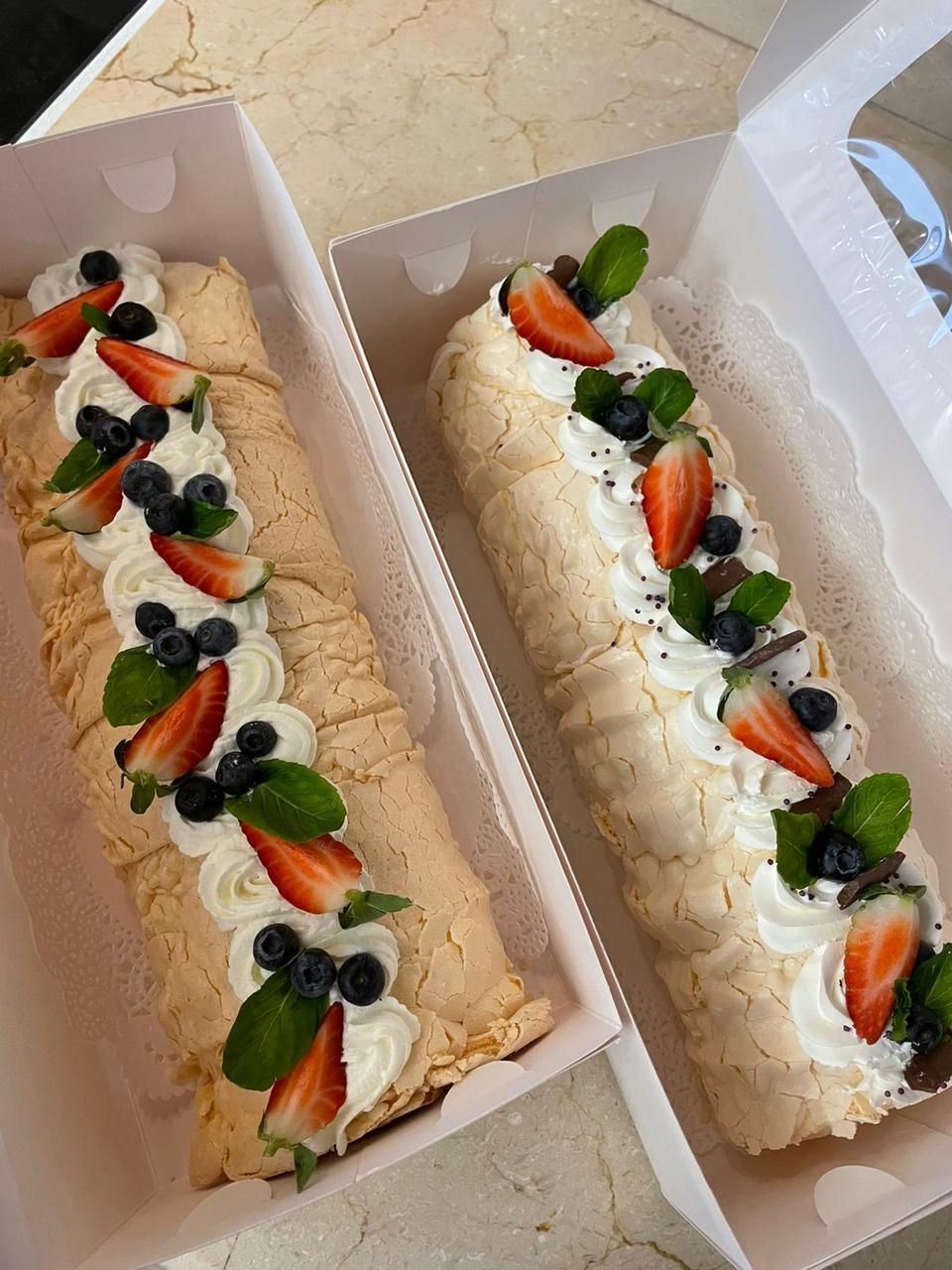 Бауырсаки капкейки пирожные рулеты выпечка
