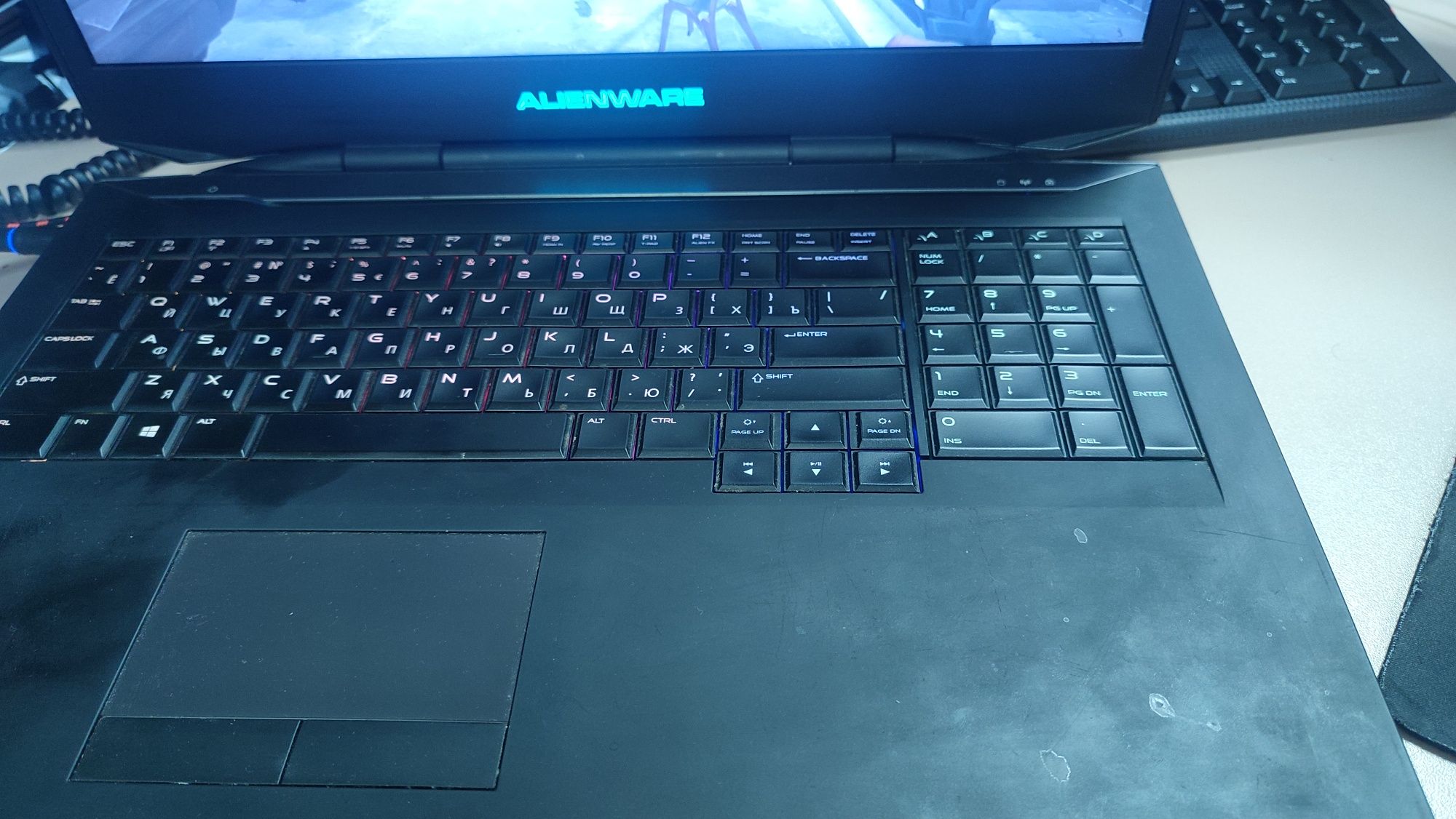 Игровой ноутбук - Dell Alienware 17