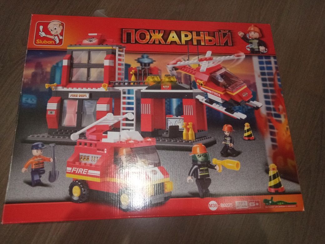 Лего набор Пожарных