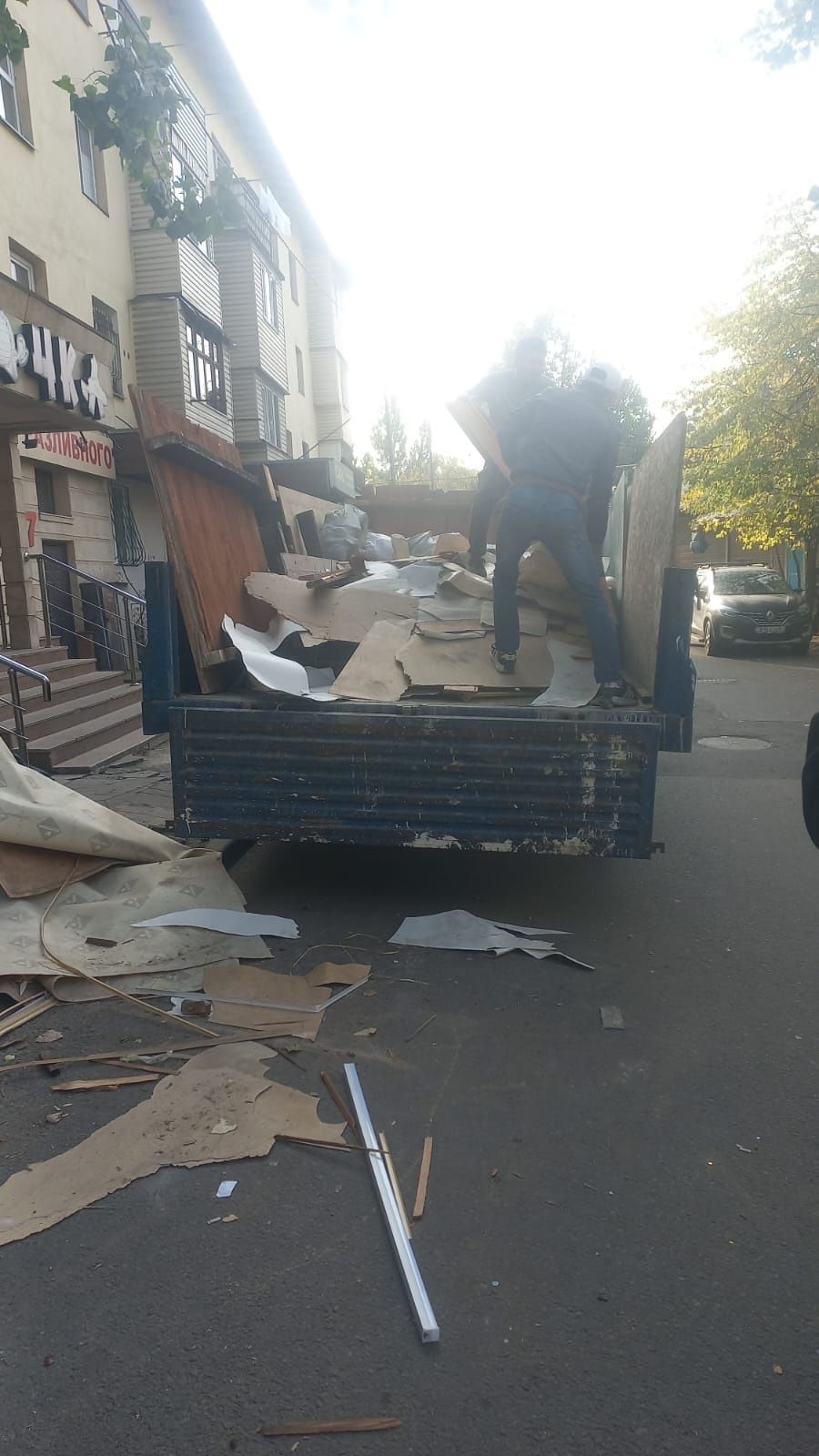 Вывоз мусора вывоз всяких хламы недорого газель низкие цены