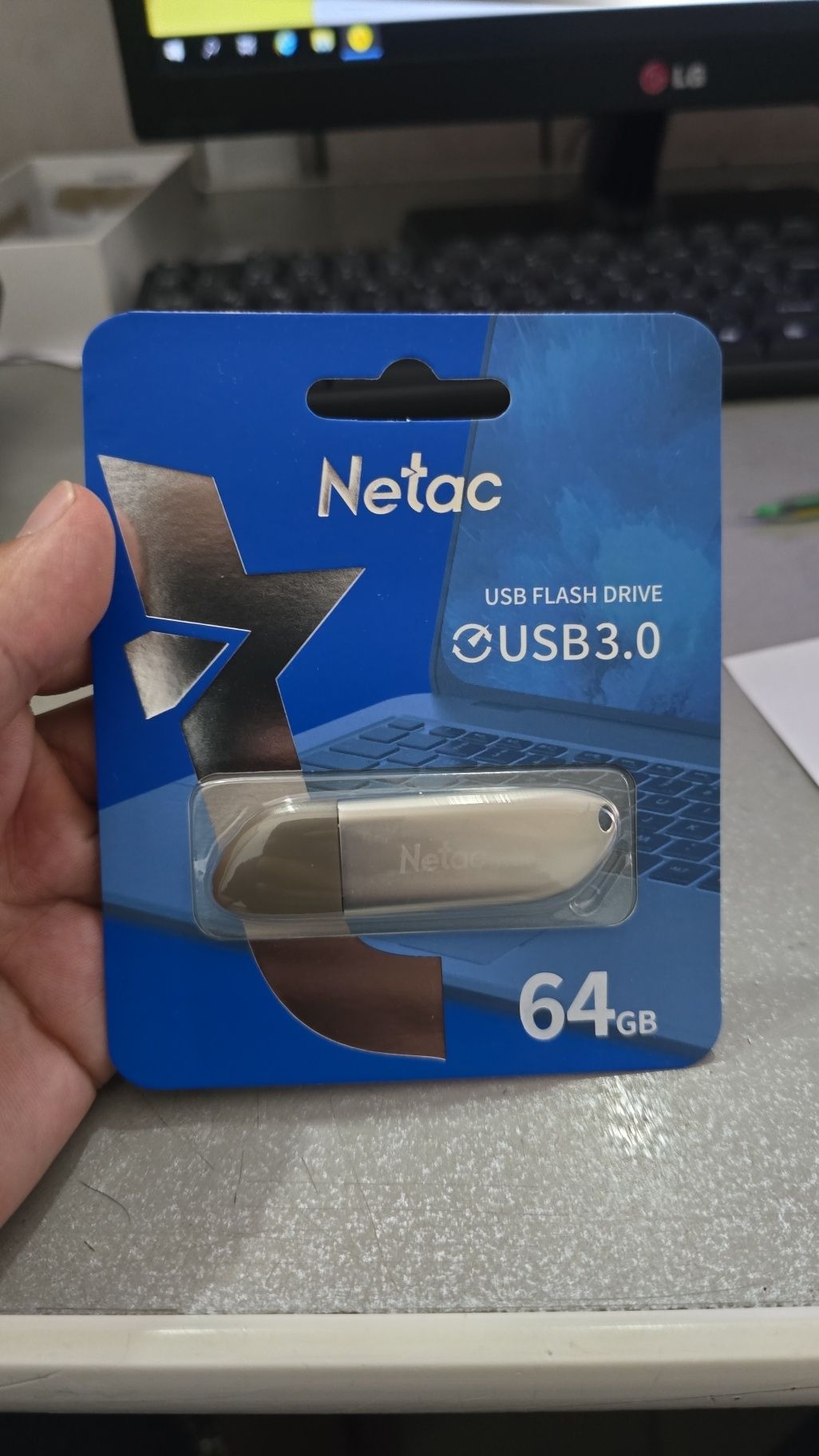 Флешки  оригинал Netac 64gb