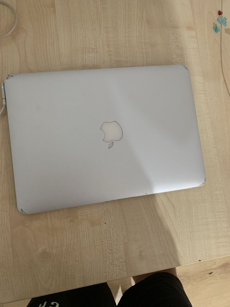 Macbook air 2011