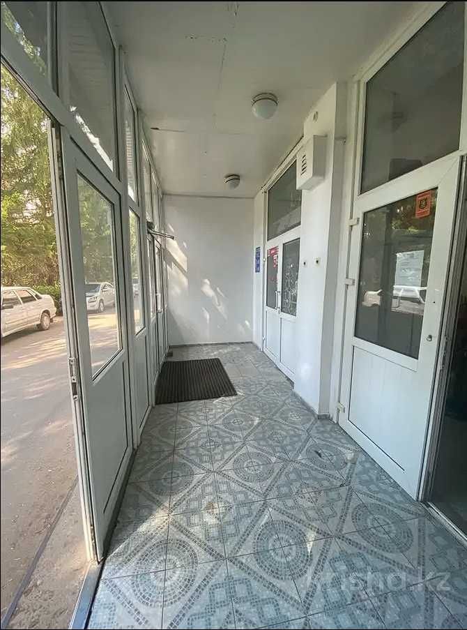Магазин 760 м. кв. Жукова 10 сосед FixPrice