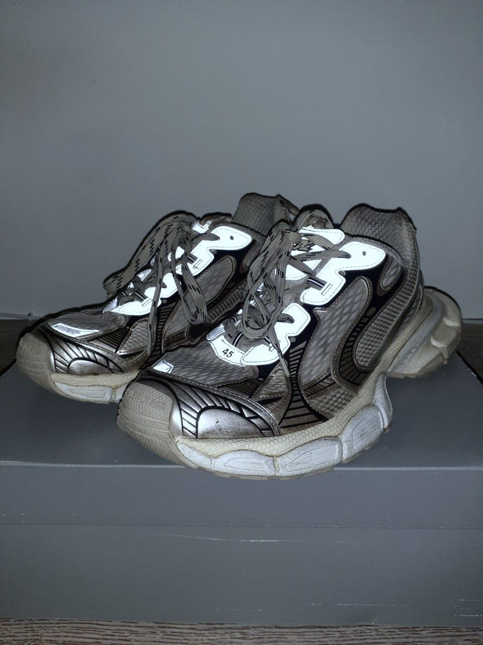 balenciaga 3 xl white gold 45 size