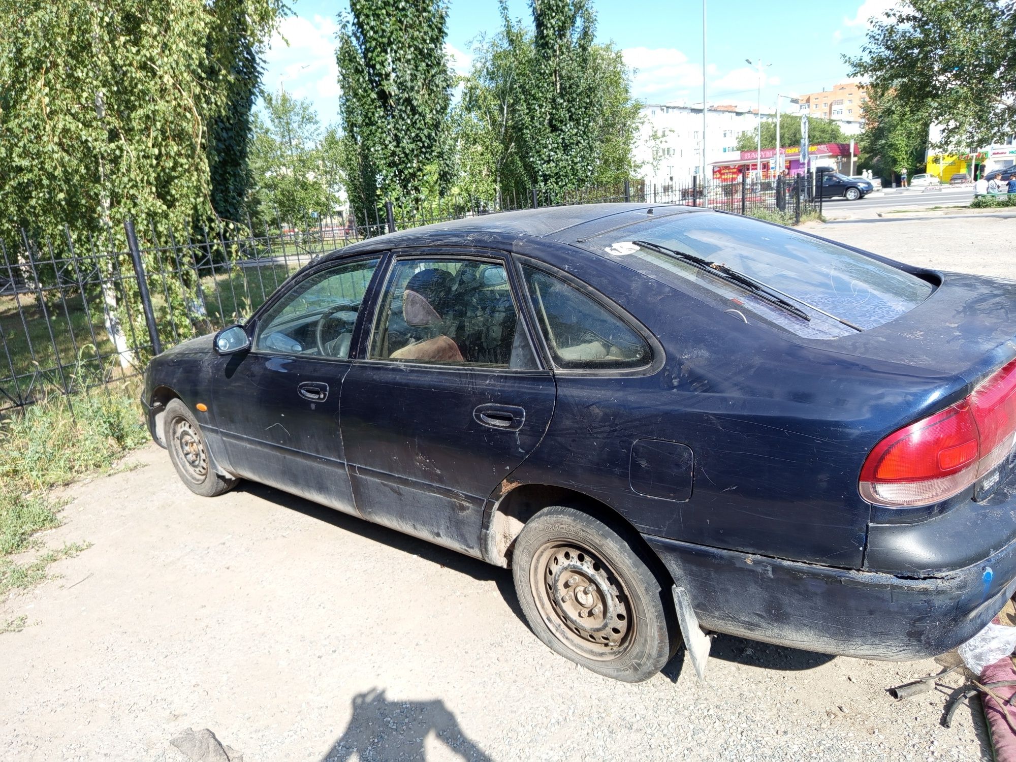 Автомобиль Мазда 626 кронос