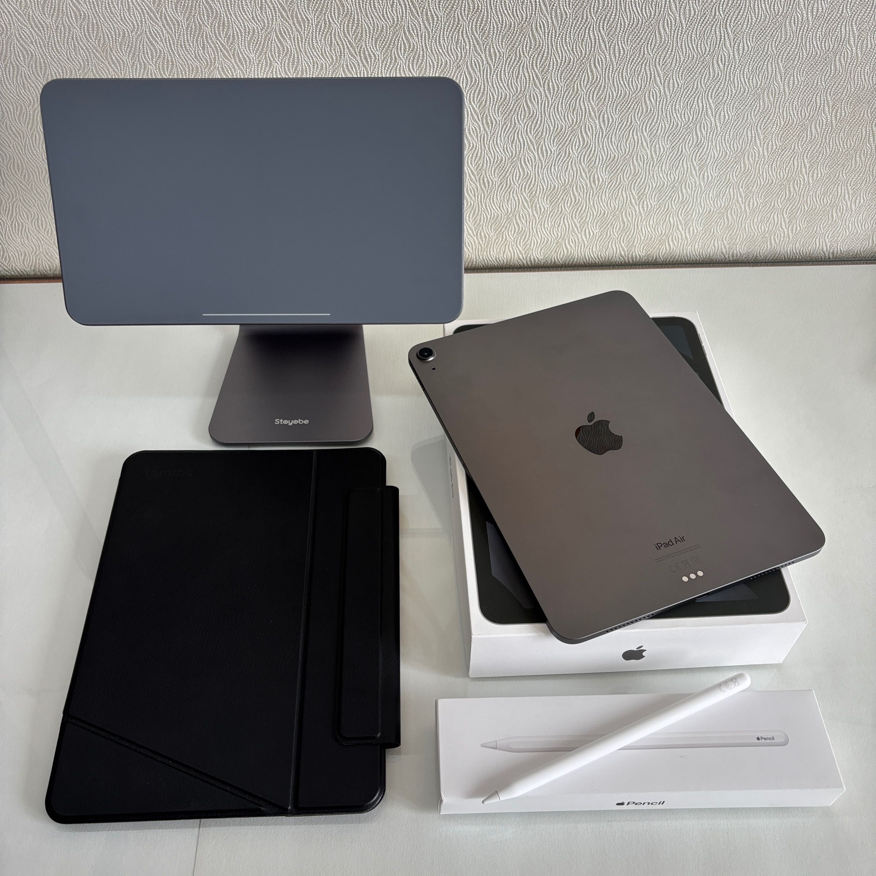Планшет Apple iPad Air 5, 8гб/64гб + Apple Pencil + подставка + чехол