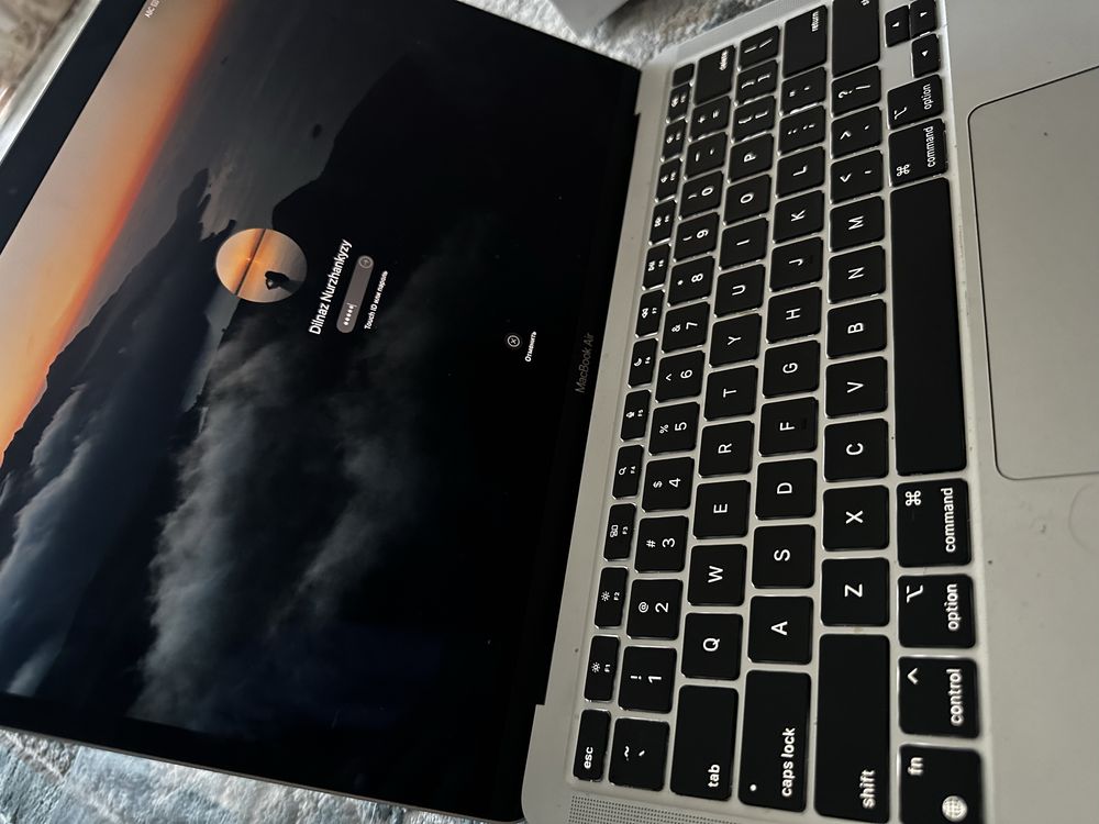 Ноутбук Apple MacBook Air 13 MGN93 серебристый