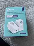 Tp link AV 1000 Gigabit Passthrough Powerlines starter kit