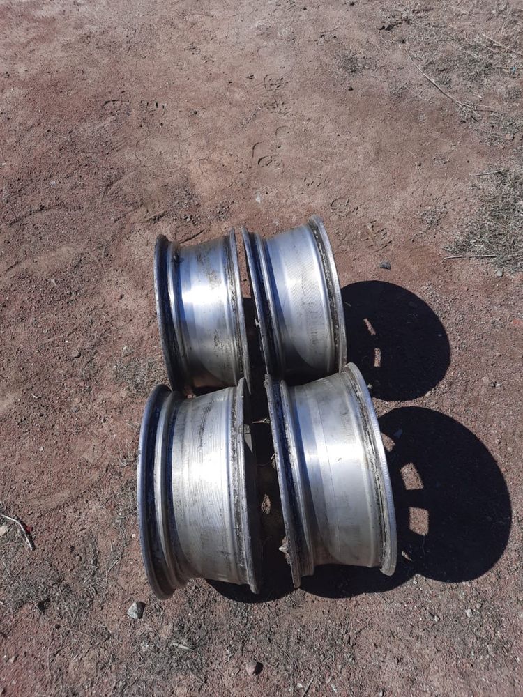 Продам диски R16
