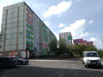 Продам 3 комнатную квартиру в 12 микрорайоне.8 этаж 9 этажном доме.
