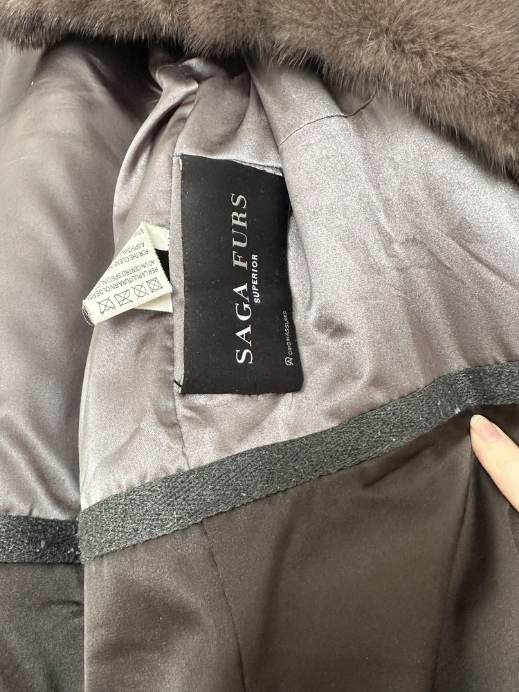 Продаю Норковую шубу в отличном состоянии! Бренд Saga Furs
